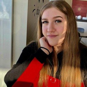 Meet your Posher, Loriane